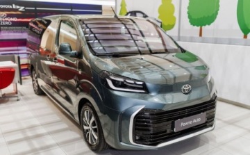 Toyota 2024 Toyota Proace Verso Verso 2.0 D4-D Long Family aut 2.0 Diesel 177KM, zdjęcie 2