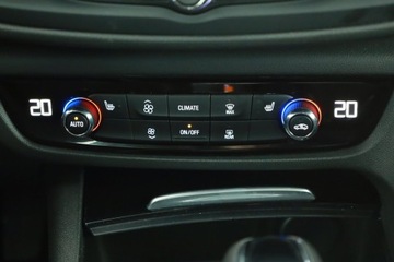 Opel Insignia II Sports Tourer Facelifting 2.0 Diesel 174KM 2021 Opel Insignia 2.0 CDTI, Salon Polska, zdjęcie 9