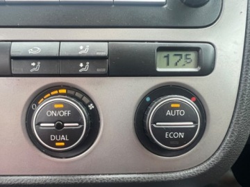 Volkswagen Golf V Hatchback 1.9 TDI 105KM 2007 Volkswagen Golf GT LINE KLIMATYZACJA EL.SZYBY EL.LUSTERKA CENTRALNY ZAMEK, zdjęcie 10