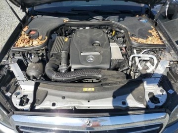 Mercedes Klasa E W213 2019 Mercedes-Benz Klasa E 2019r., 4Matic, od ubezpieczalni 2.0 Benzyna 241KM, zdjęcie 10