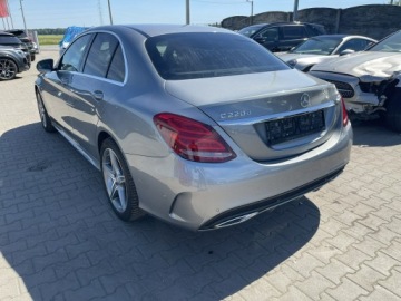 Mercedes Klasa C W205 Limuzyna 220 BlueTEC 170KM 2016 Mercedes C 220 Automat 4Matic Skóra Kamera