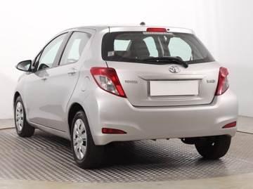 Toyota Yaris III Hatchback 5d Facelifting 1.33 Dual VVT-i 99KM 2014 Toyota Yaris 1.33 Dual VVT-i, Salon Polska, Klima, zdjęcie 3