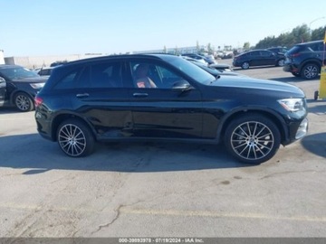 Mercedes GLC C254/X254 2022 Mercedes-Benz GLC 300, 2022r., 4x4, 2.0L 2.0 Benzyna 255KM, zdjęcie 4