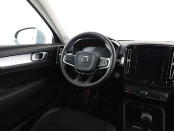 Volvo XC40 Crossover 1.5 T3 163KM 2020 Volvo XC 40 full LED virtual cocpit półskóra, zdjęcie 15