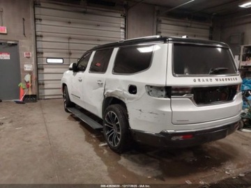 Jeep Wagoneer II 2022 Jeep Grand Wagoneer Series III 2022 6.4 Benzyna 471KM, zdjęcie 3