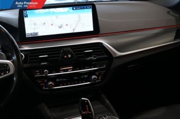 BMW Seria 5 G30-G31 Limuzyna Facelifting 2.0 520i 184KM 2022 BMW Seria 5 520iFV23M Pakiet SportowyFotel Sportowy 2.0 Benzyna 184KM, zdjęcie 6