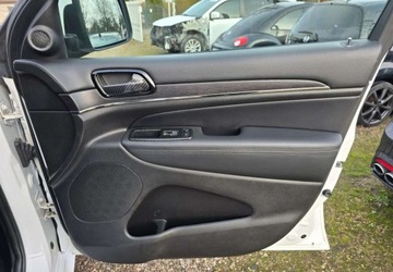 Jeep Grand Cherokee IV Terenowy Facelifting 2016 5.7 352KM 2019 Jeep Grand Cherokee Jeep Grand Cherokee 5.7 V8 HEMI 4WD Automatik Overland, zdjęcie 37