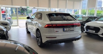 Audi Q8 SUV 3.0 45 TDI 231KM 2024 Audi Q8 Salon Polska Sline zawieszenie pneumatyczne , matrix 3.0 Diesel