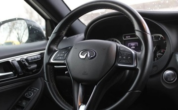 Infiniti Q30 2.0T 211KM 2019 Infiniti Q30 Kamera 360Podgrzewane foteleSalon..., zdjęcie 7