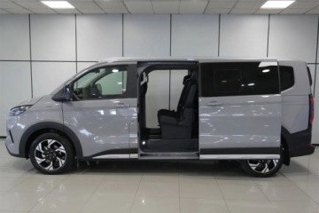 Ford Tourneo Custom II  L1 2.5 Plug-in Hybrid  232KM 2026 Tourneo Custom 340 L2H1 Active PHEV CVT 2.5 232KM, zdjęcie 3