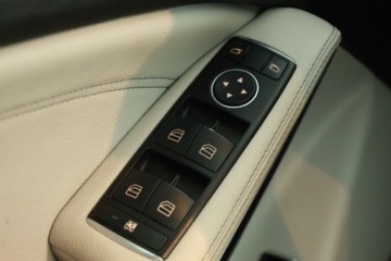 Mercedes GLA I Off-roader 1.6 200 156KM 2015 Mercedes GLA GLA 200, Salon Polska, Serwis ASO, zdjęcie 15