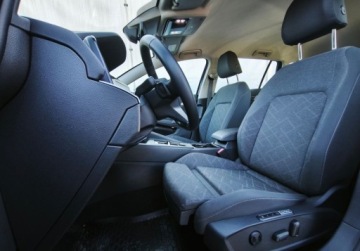 Volkswagen Golf VIII Variant 2.0 TDI 115KM 2024 Volkswagen Golf Variant Variant Life Pakiety, ACC, ergoActive z masazem i, zdjęcie 7