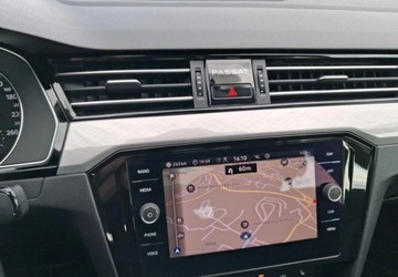 Volkswagen Passat B8 Limousine Facelifting 2.0 TDI SCR 150KM 2020 Volkswagen Passat 2.0 TDI Salon PL Business DSG lopatki 1 wlasciciel, zdjęcie 16