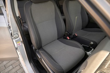 Toyota Yaris III 2015 Toyota Yaris Hybrid 1.5 VVT-i KAMERA zarejestrowany w Polsce, zdjęcie 23