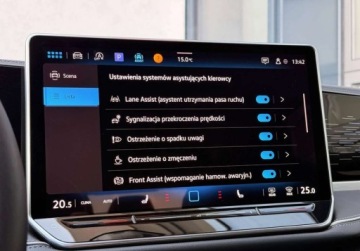 Volkswagen Passat B8 Variant Facelifting 2.0 TDI SCR 150KM 2024 Volkswagen Passat Variant Reflektory IQ Light Matrix Masaz Alcantara Sa, zdjęcie 34