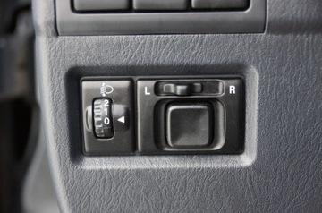 Suzuki Jimny III Standard 1.3 VVT 85KM 2005 Suzuki Jimny 1.3 Benzyna 85 KM, 4x4, Klima, Hak, Maly przebieg, Zarejestro, zdjęcie 14