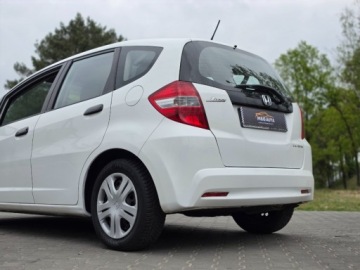 Honda Jazz III 1.2 i-VTEC 90KM 2012 Honda Jazz 1.2 Benzyna 5-Drzwi Klima Swiezy Serwis Super Stan 1.2 90KM, zdjęcie 9