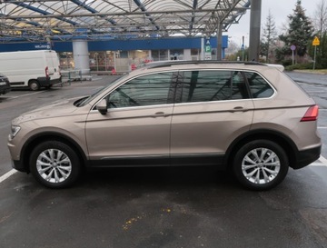 Volkswagen Tiguan II SUV 2.0 TSI 190KM 2019 VW Tiguan 2.0 TSI, Salon Polska, 4X4, DSG, Klima, zdjęcie 2