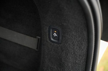 Volvo V90 II Kombi 2.0 D4 190KM 2018 R-DESIGN _ PANORAMA _KAMERA_ MEGA WYPOSAŻENIE, zdjęcie 21