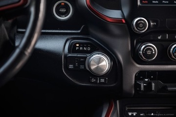  RAM 1500 CREW CAB LIMITED 5,7 CM3 295 KW 2019 ROK (90651 KM), zdjęcie 9