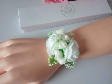 K 100 Ручной букет Котыльон в коробке ПРИЧИНЕНИЕ