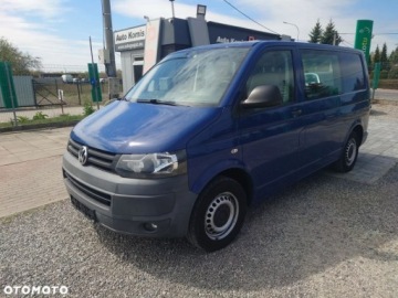 Volkswagen Caravelle T5 Caravelle Facelifting długi rozstaw osi 2.0 TDI 140KM 2010 Volkswagen Transporter dla osoby niepełnosprawnej, zdjęcie 1