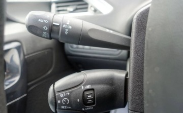 Peugeot 208 I Hatchback 3d 1.6 e-HDI 92KM 2013 Peugeot 208 1.6e-HDI 92KM Oryginalny lakier i szyby Panoramiczny dach Klim, zdjęcie 20