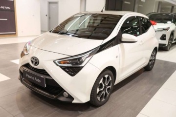 Toyota Aygo II Hatchback 3d Facelifting 1.0 VVT-i 72KM 2020 Toyota Aygo 1.0 VVT-i X-play Benzyna 72KM, zdjęcie 10