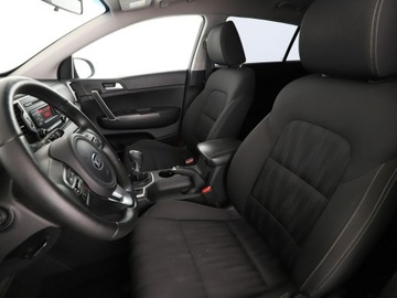 Kia Sportage IV SUV 1.6 GDI 132KM 2017 Kia Sportage PDC tempomat niski przebieg grzane, zdjęcie 12