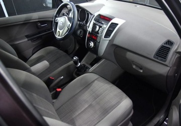 Kia Venga Mikrovan 1.4 DOHC CVVT 90KM 2009 Kia Venga Polski salon_1.4 Benzyna LPG _ Klimatyzacja_ 1.4 Benzyna 90KM, zdjęcie 5