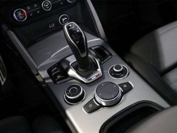 Alfa Romeo Stelvio SUV Facelifting 2023 2.0 GME Turbo 280KM 2025 ALFA ROMEO Stelvio Turbo Veloce Q4 Suv 2.0 (280KM) 2025, zdjęcie 10