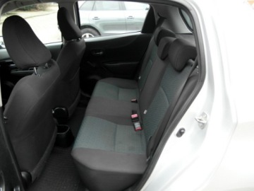 Toyota Yaris III Hatchback 5d 1.0 VVT-i 69KM 2012 Toyota Yaris Salon Polska Klimatyzacja Abs Wspomaganie BenzynaLPG 69KM, zdjęcie 27