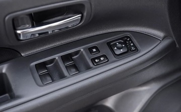 Mitsubishi Outlander III SUV 2.2 DOHC DI-D 150KM 2013 Mitsubishi Outlander 2.2DiD 150KM Full Skora Navi Camera Xenon Szyber Full, zdjęcie 15