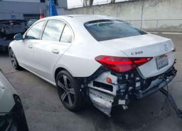 Mercedes Klasa C W206 2025 Mercedes-Benz Klasa C C 300, od ubezpieczalni 2.0 Benzyna 255KM, zdjęcie 4