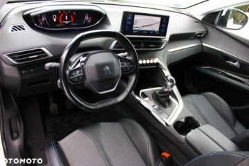 Peugeot 5008 II Crossover Facelifting 1.5 BlueHDi 130KM 2021 Peugeot 5008 Peugeot 5008 1.5 BlueHDi Allure SampS 1.5 Diesel 130KM, zdjęcie 25