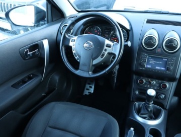 Nissan Qashqai I Crossover 1.6 dCi DPF 130KM 2011 Nissan Qashqai 1.6 dCi, Navi, Klima, Klimatronic, zdjęcie 6