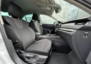 Skoda Octavia III Liftback Facelifting 1.5 TSI ACT 150KM 2020 Skoda Octavia Ambition Pakiety, ACC, Podgrzewane fotele, Kamera, Bezwypad, zdjęcie 17