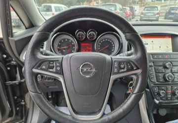 Opel Astra J GTC 1.4 Turbo ECOTEC 120KM 2015 Opel Astra NaviKameraPdcGrzaneFotele 1.4 Benzyna 120KM, zdjęcie 15