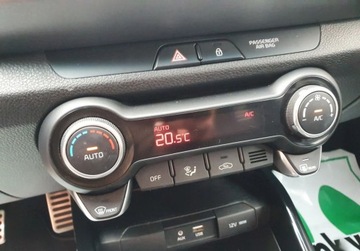Kia Stonic Crossover 1.0 T-GDI 120KM 2020 Kia Stonic Kamera Nawigacja GetHelp Benzyna 120KM, zdjęcie 15