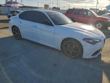 Alfa Romeo Giulia II Sedan Facelifting 2.0 Turbo 280KM 2022 Alfa Romeo Giulia Super 2022 2.0 Benzyna 280KM, zdjęcie 4