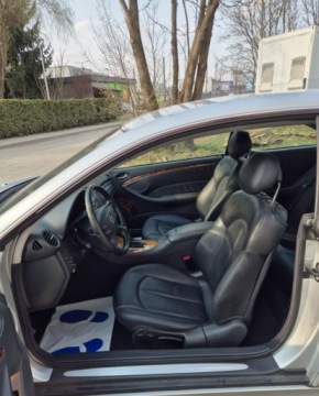 Mercedes CLK W209 Coupe C209 3.2 V6 (320) 218KM 2002 Mercedes-Benz CLK 3.2b skora automat BEZ RDZY Import Wlochy 3.2 Benzyna, zdjęcie 8