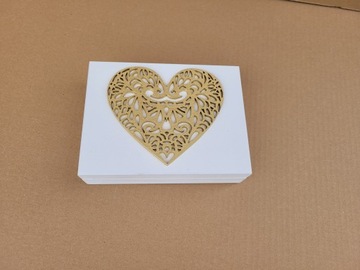 свадебный набор, коробка для конвертов, обручальные кольца, вешалки.