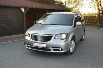 Chrysler Town &amp; Country V 2014 Chrysler Town &amp; Country S 3.6 V6 292KM 2014r., zdjęcie 18