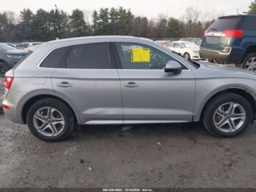 Audi Q5 II SUV 2.0 TFSI 252KM 2018 Audi Q5 TECH PREMIUM, 4x4, od ubezpieczalni 2.0 Benzyna 252KM, zdjęcie 8