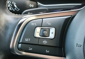 Volkswagen T-Roc I SUV 1.5 TSI ACT 150KM 2021 Volkswagen T-Roc Premium R-LINE, FV 23, ACC, Kamera, GPS, Podgrzewane fote, zdjęcie 21