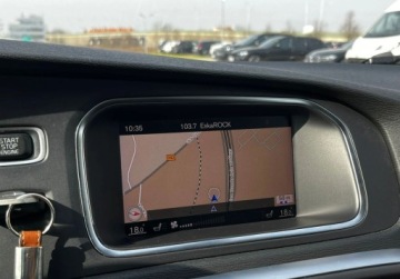 Volvo V40 II Hatchback Facelifting 2.0 T4 190KM 2018 Volvo V40 V40 190 KM Momentum Led Panorama Kamera Navi Tempomat Salon Pols, zdjęcie 18