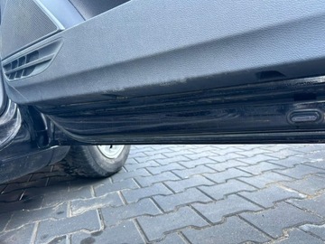 DVEŘE KOMPLETNÍ PRAVÝ PŘEDNÍ VOLKSWAGEN EOS I LC9X