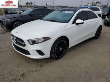 Mercedes Klasa A W177/V177 2019 Mercedes-Benz Klasa A 220 2019 2.0 Benzyna 188KM