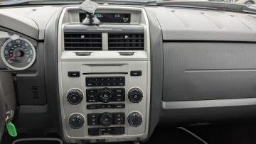 Ford Escape II 2011 Ford Escape 2.5i 173PS ZAREJESTROWANY Bezwypadkowy, zdjęcie 26