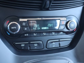 Ford Kuga II SUV Facelifting 1.5 EcoBoost 120KM 2016 Ford Kuga 1.5 EcoBoost, Navi, Klima, Klimatronic, zdjęcie 12